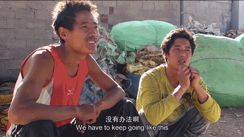 垃圾成為了中國(guó)部分人唯一的生活來(lái)源